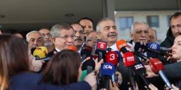 Sirrî Sureyya Onder: Ma pêşnîyaz û rexne waştî