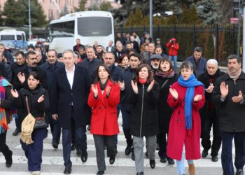 Hemşaredarê Amedî rayîrşîyayîşê Enqera de bîyî