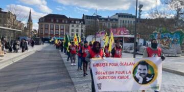 Ji bo azadiyê 22 roj in dimeşin