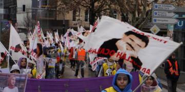 Ciwanên enternasyonalîst 3 roj in ji bo azadiyê dimeşin