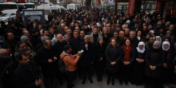 Ayşegul Dogan: Vîna gel ji her tiştî mezintir e