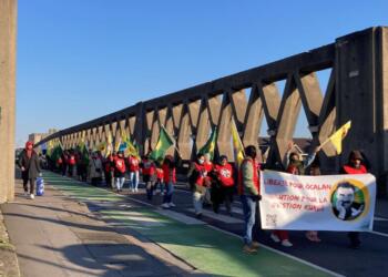 Meşvanên Meşa Dirêj ji Gabarê re silav şandin