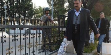 Malbatan dîsa xwestin biçin Îmraliyê