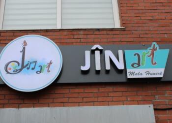 Polîsan eşt Keyeyê Hunerî yê Jin Artî ser o