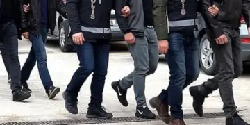 Îstanbul de 15 kesî ameyî destbendkerdene