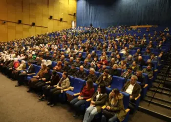 Tuncer Bakirhanî Amed de derheqê prosesî de qisey kerd