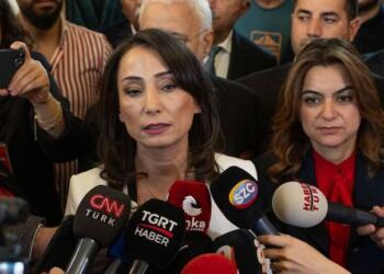 ‘Dibe ku banga dîrokî ya Ocalan negihîje 15ê Sibatê’