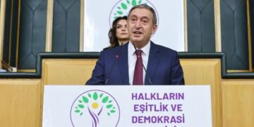 Bakirhan: Birêz Ocalan dê banga dîrokî bike