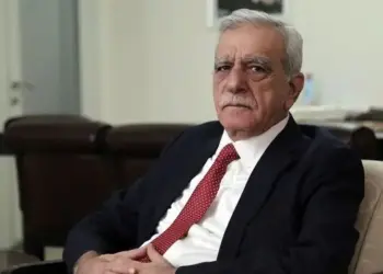 Seba ke Ahmet Turk zî şêro Îmrali muracaat ame kerdene