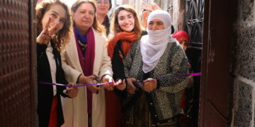 Sûr de Merkezê Piştîdayîşê Cinîyan abî