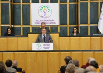 Tuncer Bakirhan: Desthilatdarî diyalogê sabote dike