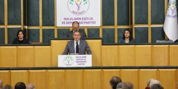 Tuncer Bakirhan: Desthilatdarî diyalogê sabote dike