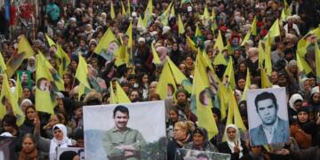 Bi girseyî azadiya Abdullah Ocalan xwestin