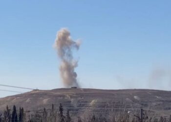 Balafirên şer gundên Sirînê bombebaran kirin