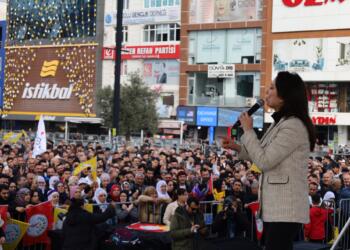 ‘Min silavên Abdullah Ocalan ji were anî’