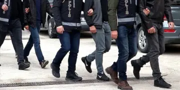 Îstanbul de 9 Şaredarîyanê CHP’î rê operasyon
