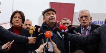 DEM Partiyê ji bo biçe Îmraliyê serlêdan kir