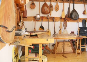 Bi destanê xo santura rê cuye dano