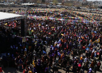 Li Wêranşarê Newroz bi kelacanî hat pîrozkirin