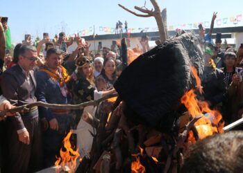 ‘Wa Dewlet goş bida, vengdayîşê Birêz Ocalanî’