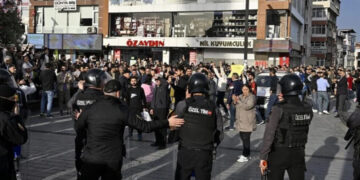 Hezar û 418 kes hatin binçavkirin