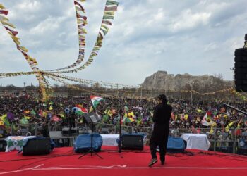 Newroza Wanî ya Girse: Vengdayîşê Ocalanî yê ma yo