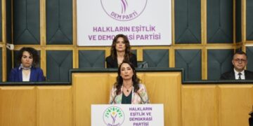 Hatîmogullarî: Mîlyonan vengdayîşê Abdullah Ocalanî rê wayîr vejîyayî