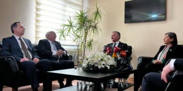 DEM Partî û MHP’yî roşanê yewbînan pîroz kerd: No firsendêko tarixî yo