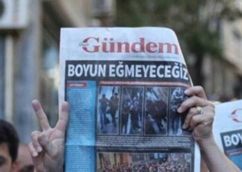 3 rojnamegerên Ozgur Gundemê ceza kirin