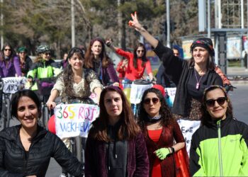 Ber bi 8ê Adarê ve: Azadî nêzîk e