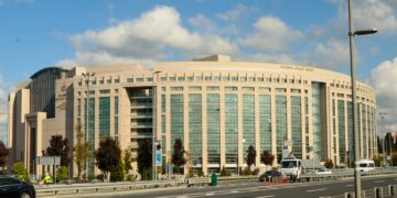 Ji Şaredariya Stenbolê 2 kes hatin girtin