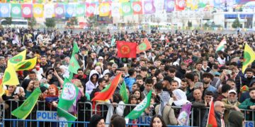 Peyama Newroza Batmanê: Kurd li benda azadiya Abdullah Ocalan in