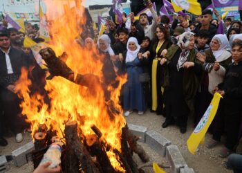 Li Farqînê û Çinarê Cejna Newrozê hat pîrozkirin