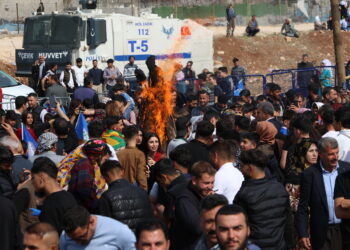 Li Hîlwanê agirê Newrozê geş bû