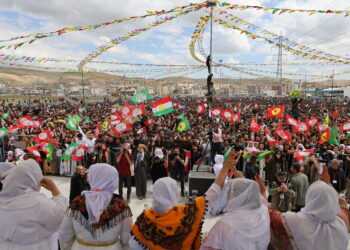 Gelê Cizîrê bi coşeke mezin Newroz pîroz kir