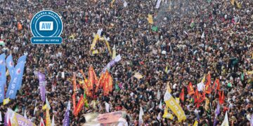 Kurdistanî di Newrozê de li dora Abdullah Ocalan bûn yek