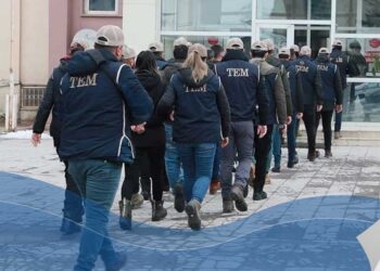 Li Stenbolê gelek kes di serdegirtinên malan de hatin binçavkirin