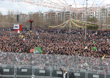 Newroza ‘Rêbertiya Azad’ dest pê kir