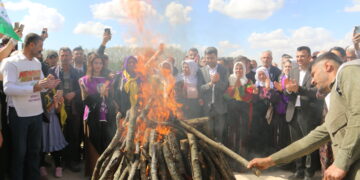 Li Pirsûsê pîrozbahiya Newrozê: Divê Tirkiye destê aştiyê dirêjî Rojava bike