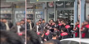 Polîsan li Silopiyayê tundî li welatiyan kir