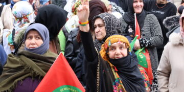 Li Serhedê coşa Newrozê