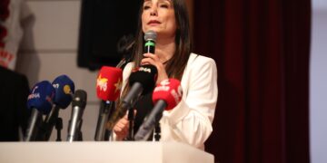 ‘Elewî bi qirkirinê re rû bi rû ne’