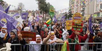 Jinan li Êlihê daxwaza azadiya Abdullah Ocalan kir