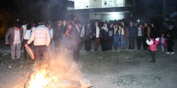 Agirê Newrozê li Gundê Sergewra geş bû