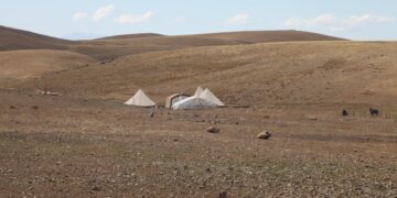 Bi helîkopterî Wara Holozî bombevaran kerdê