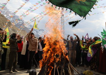 Colemêrg bi agirê Newroza ‘Rêbertiya Azad’ germ bû