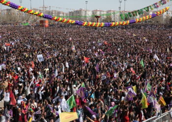 Navên stranbêjên beşdarî Newrozê dibin eşkere bûn