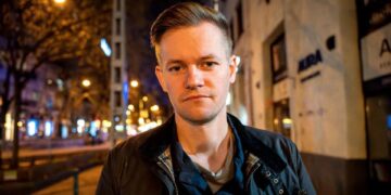 Li Stenbolê du roj in agahî ji rojnamegerê Swêdî nayê wergirtin