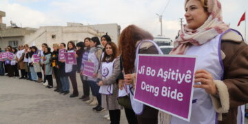 Jinan li Nisêbînê ‘Zincîra Aştiyê’ saz kirin