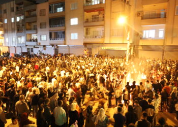 Agirê Newrozê yê ewil li Mêrsînê geş bû